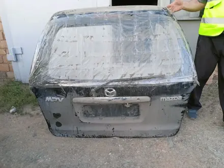 Дверь багажника Mazda MPV за 30 000 тг. в Кокшетау – фото 3