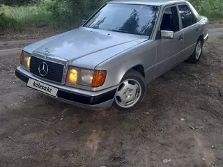 Mercedes-Benz E-Class, 1991