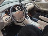 Toyota Highlander 2004 годаүшін8 300 000 тг. в Алматы – фото 2