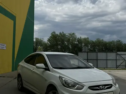 Hyundai Solaris 2012 года за 3 600 000 тг. в Дарьинское – фото 4