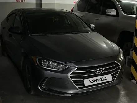 Hyundai Elantra 2017 года за 7 800 000 тг. в Шымкент