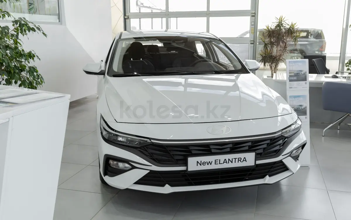 Hyundai Elantra Smart