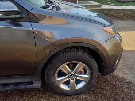 Toyota RAV4 2015 года за 11 300 000 тг. в Алматы – фото 3