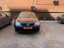 Volkswagen Golf, 2005