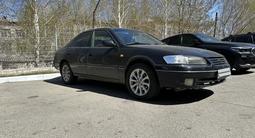 Toyota Camry 1997 года за 3 400 000 тг. в Усть-Каменогорск – фото 2