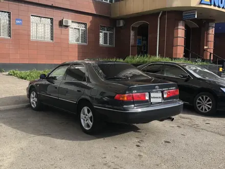 Toyota Camry 2000 года за 3 800 000 тг. в Усть-Каменогорск – фото 5