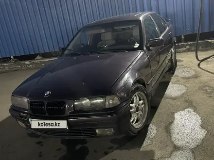 BMW 320 1991 года за 1 700 000 тг. в Караганда