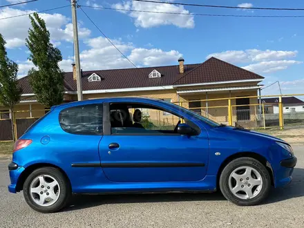 Peugeot 206 2006 года за 2 000 000 тг. в Актобе – фото 2