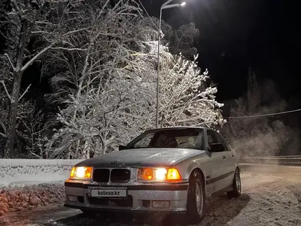 BMW 328 1993 года за 1 500 000 тг. в Алматы – фото 7