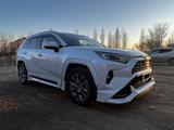 Toyota RAV4 2021 года за 17 500 000 тг. в Костанай – фото 4