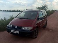 Volkswagen Sharan 1999 годаүшін2 300 000 тг. в Астана