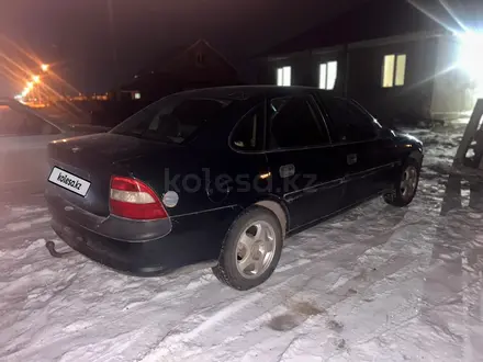 Opel Vectra 1998 года за 1 000 000 тг. в Актобе – фото 2