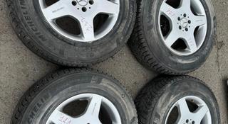 Шины Зимние MICHELIN 255/70 с дисками R18 AMG на Mercedes-Benz ML350 W163 за 400 000 тг. в Алматы