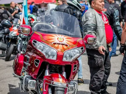 Honda  GL 1800 2003 года за 4 500 000 тг. в Алматы – фото 3