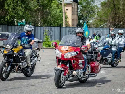 Honda  GL 1800 2003 года за 4 500 000 тг. в Алматы – фото 4