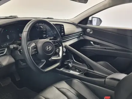 Hyundai Elantra 2023 года за 8 070 000 тг. в Алматы – фото 12