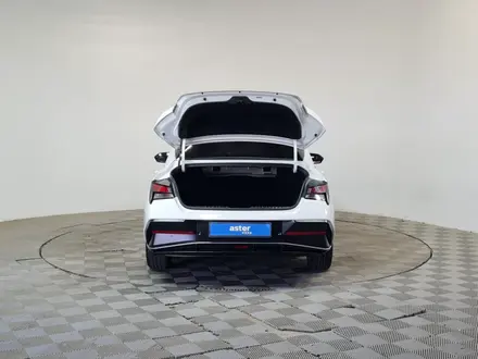 Hyundai Elantra 2023 года за 8 070 000 тг. в Алматы – фото 9