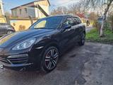 Porsche Cayenne 2011 года за 13 800 000 тг. в Алматы – фото 2