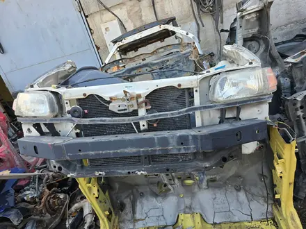 Передний усилитель бампера Хонда Одиссей за 15 000 тг. в Алматы