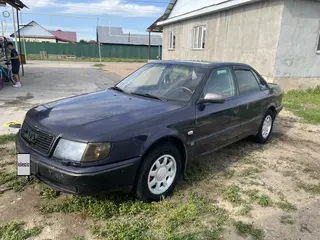 Audi 100