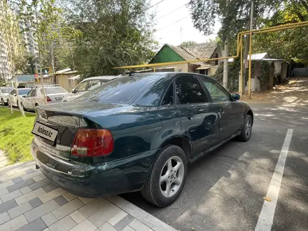 Audi A4 1995 года за 1 500 000 тг. в Алматы – фото 3
