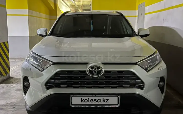 Toyota RAV4 2020 годаүшін16 000 000 тг. в Астана