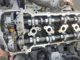 Привозные двигатели на Toyota Hilux 2.7L (2tr/2uz/1gr/1ur/3ur/vq40) за 43 355 тг. в Алматы