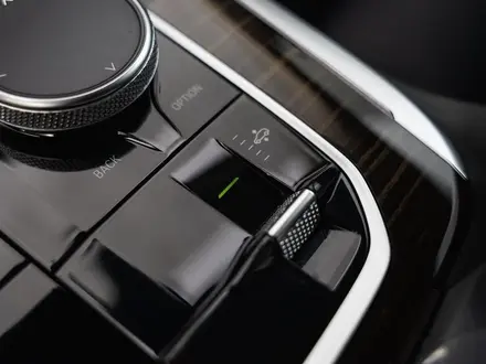 BMW X7 2023 года за 56 000 000 тг. в Астана – фото 35