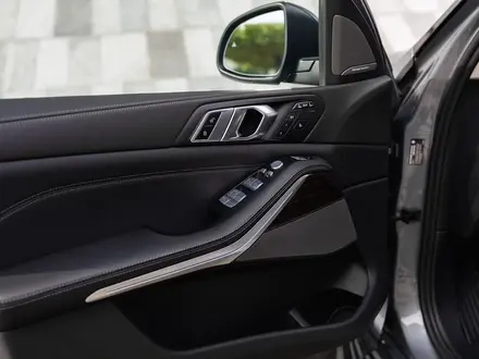 BMW X7 2023 года за 56 000 000 тг. в Астана – фото 37