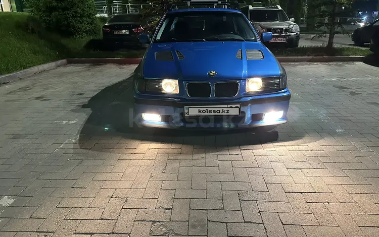 BMW 320 1991 года за 2 700 000 тг. в Алматы