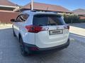 Toyota RAV4 2015 года за 10 500 000 тг. в Уральск – фото 3
