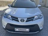 Toyota RAV4 2015 годаүшін10 500 000 тг. в Уральск