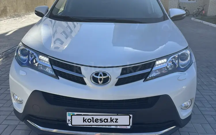 Toyota RAV4 2015 года за 10 500 000 тг. в Уральск