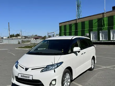 Toyota Estima 2012 года за 9 300 000 тг. в Семей