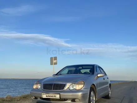 Mercedes-Benz C 180 2000 года за 2 800 000 тг. в Актобе