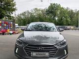 Hyundai Elantra 2018 годаүшін7 999 999 тг. в Алматы – фото 2
