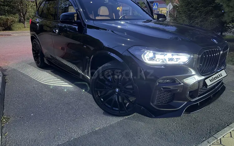 BMW X5 2021 года за 36 000 000 тг. в Астана