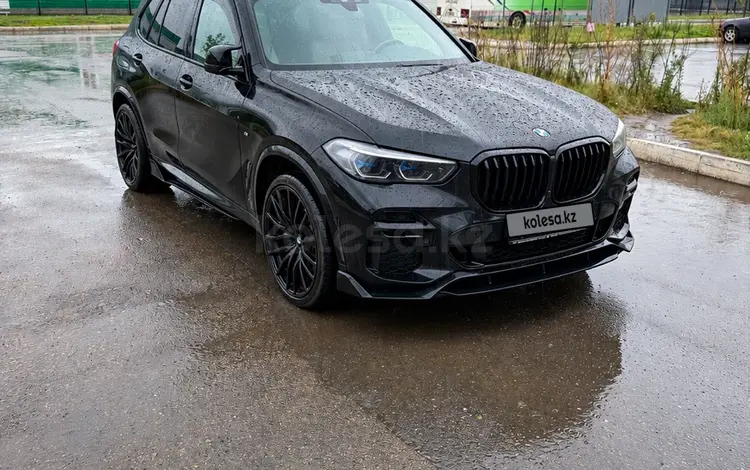 BMW X5 2021 года за 36 000 000 тг. в Астана