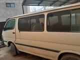 Toyota Hiace 1998 годаүшін2 400 000 тг. в Кызылорда