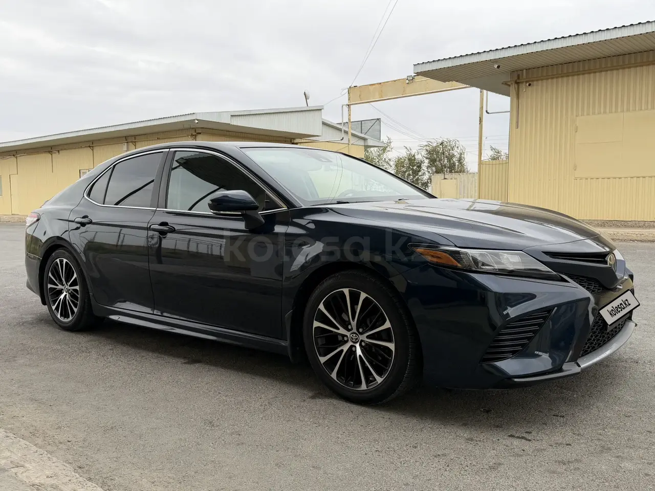 Toyota Camry, 2019