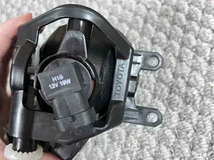 Противотуманки Toyota Corolla 180 (2012-2016) за 5 000 тг. в Астана – фото 4