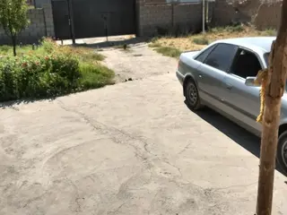 Audi 100