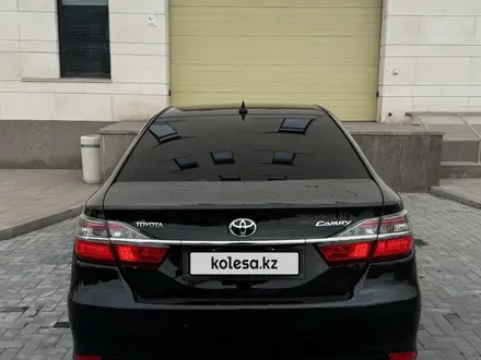 Toyota Camry 2015 года за 11 900 000 тг. в Алматы – фото 2