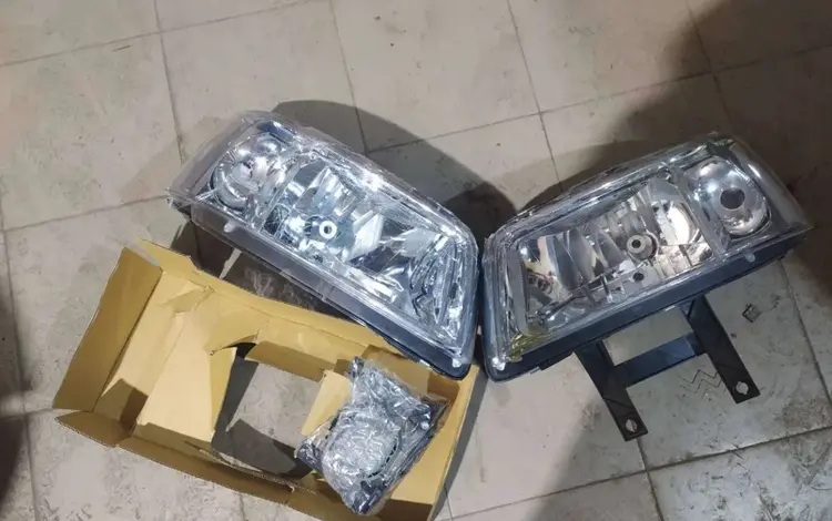 Фара Volkswagen Transporter за 1 000 тг. в Астана