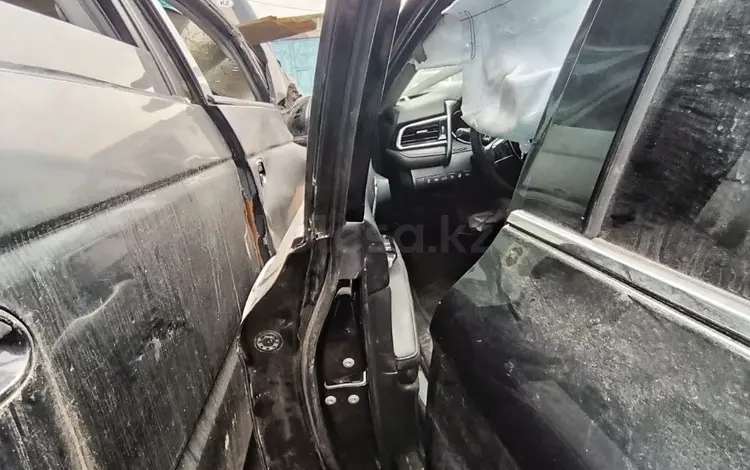 Стойка двери центральная левая Toyota Camry 70үшін250 000 тг. в Тараз