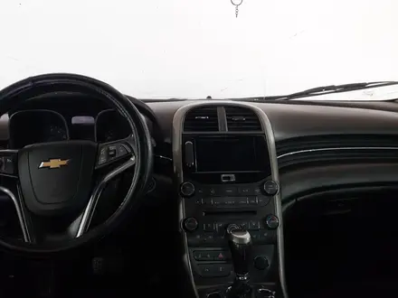 Chevrolet Malibu 2013 года за 3 890 000 тг. в Шымкент – фото 14