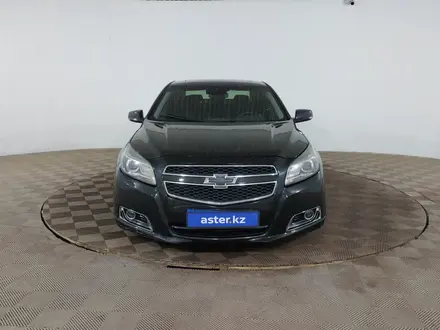 Chevrolet Malibu 2013 года за 3 890 000 тг. в Шымкент – фото 2