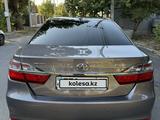 Toyota Camry 2015 года за 9 300 000 тг. в Шымкент – фото 4