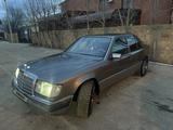 Mercedes-Benz E 230 1991 года за 2 000 000 тг. в Актобе – фото 4