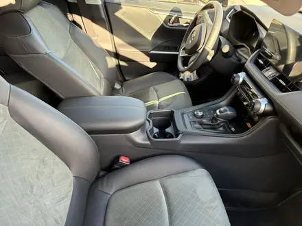 Toyota RAV4 2024 года за 16 900 000 тг. в Астана – фото 19
